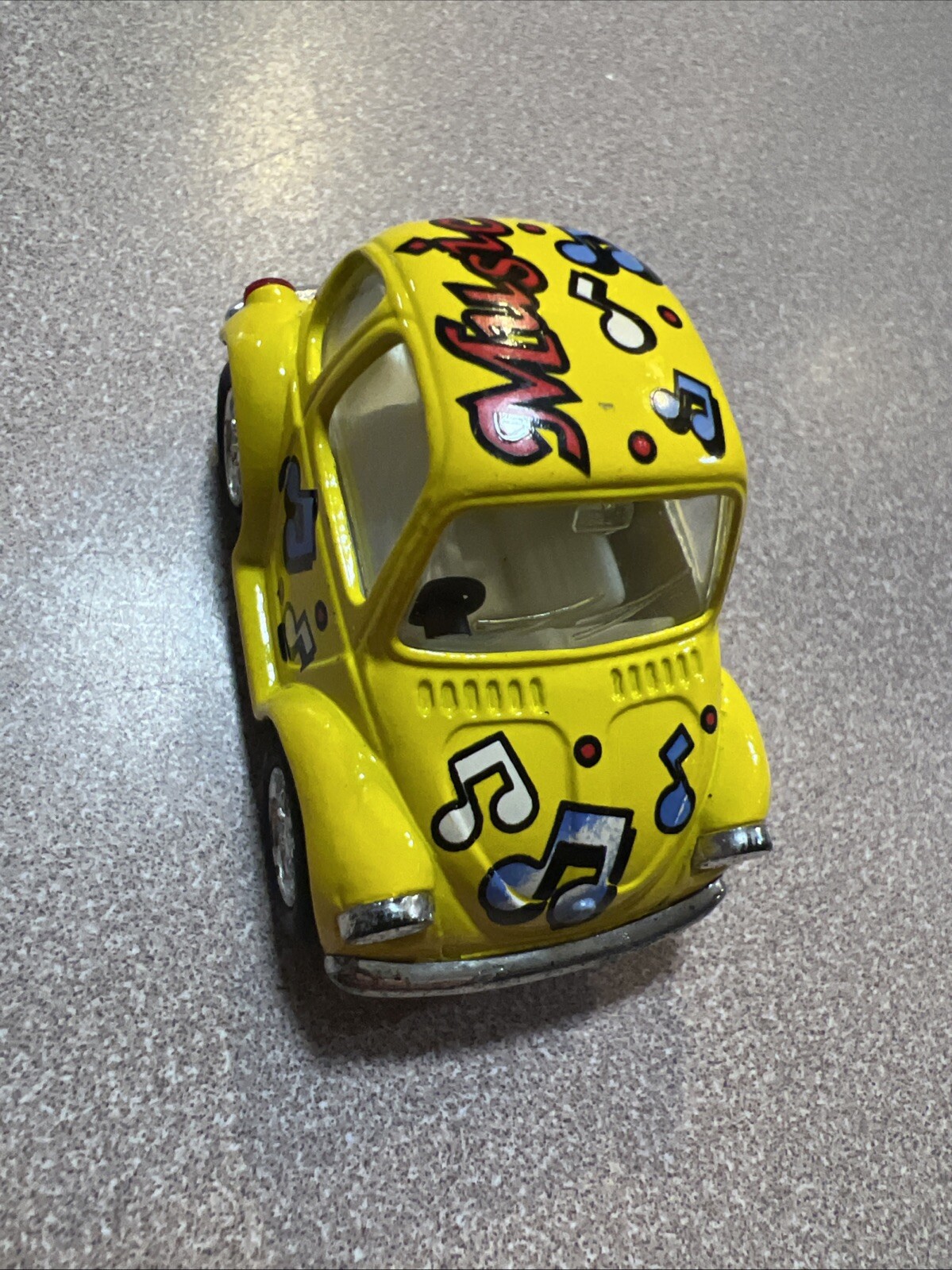 Kintoy Volkswagon Beetle Pull Back VW Sports Beach Red No. 2029101 Great Shape!