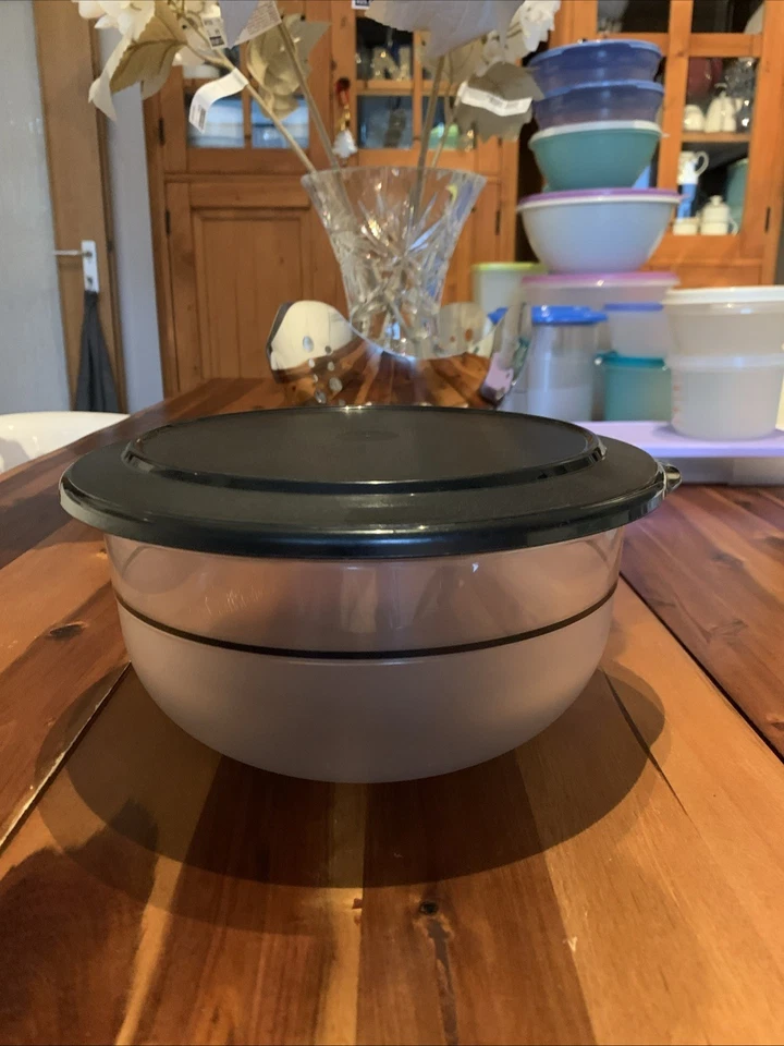 Tupperware Tafelperle Servierschüssel mit Deckel 2.1L,Schwarz /Klar,ÕØ23x11cm.H - Bild 2 von 4