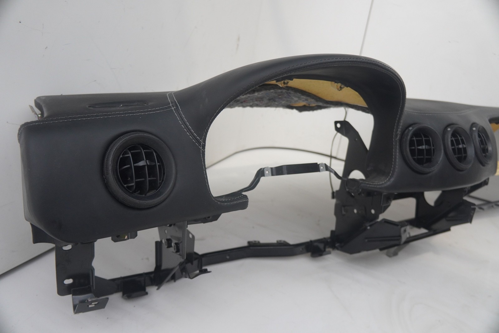 Dashboard Dash Instrument Panel Assembly Black Leather 63331100 Ferrari 360 2004
