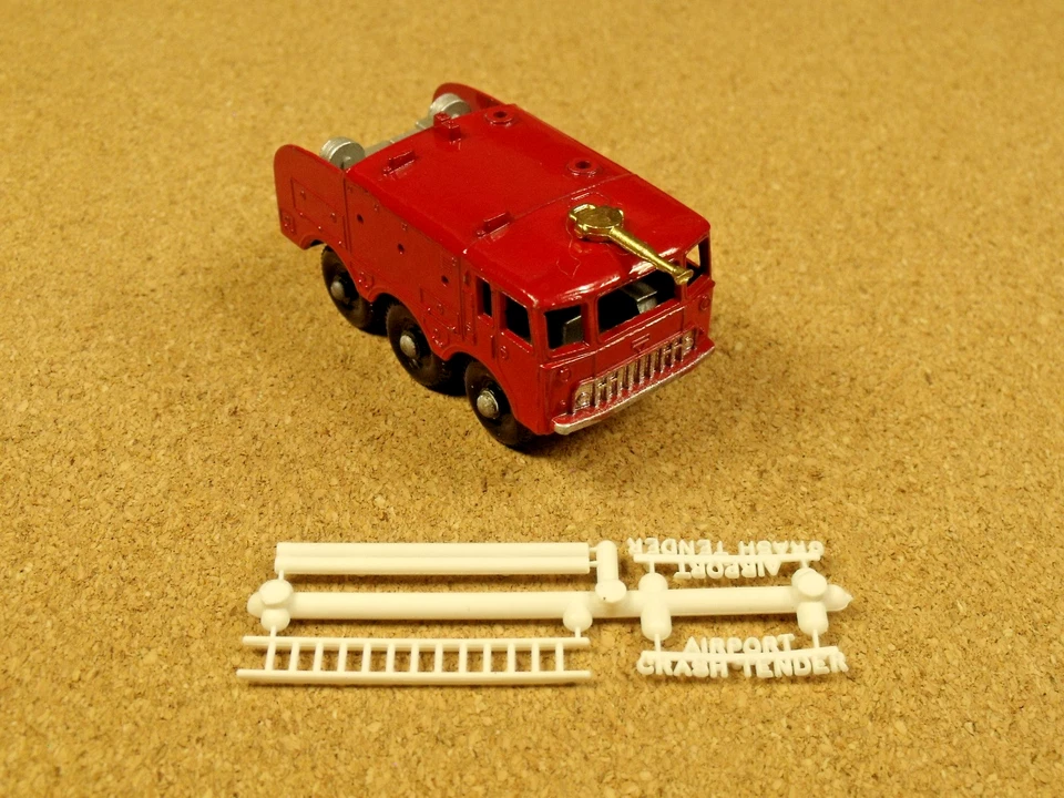 OLD VINTAGE LESNEY MATCHBOX # 63 FOAMITE CRASH TENDER - Image 2 of 4