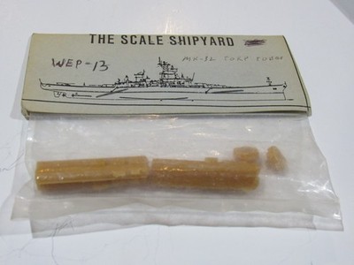 MODEL SHIP -SCALE SHIPYARD POLYMER PLASTIC WEP 13 1/8SCALE MK-32 TRIPLE TORPEDO