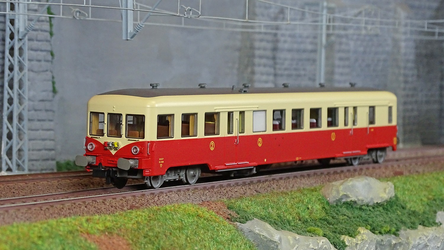 Remorque autorail ZR 27205 R37 modèle haut de gamme HO SNCF