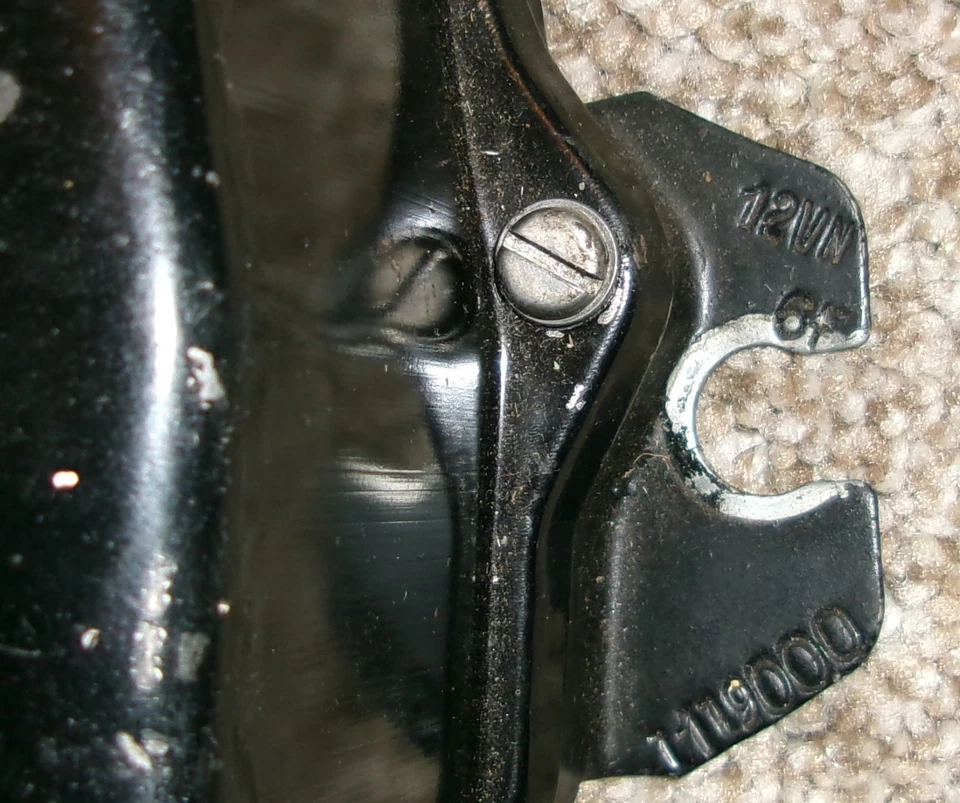 Chevy 1956 12V regulador de voltaje 25 amperios OEM original Delco-Remy #1119000 fecha 6F Foto 2 de 4