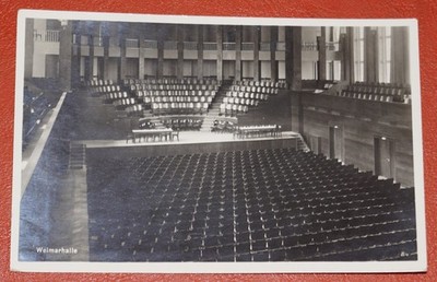 Alte SW Postkarte Weimarhalle Innenansicht ungel. um 1940
