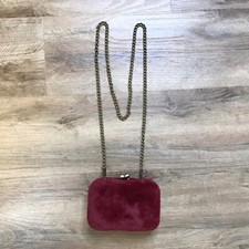 Borsa pelliccia punk rock corpo croce catena ottone telaio scatola metallo rosso bordeaux Y2K