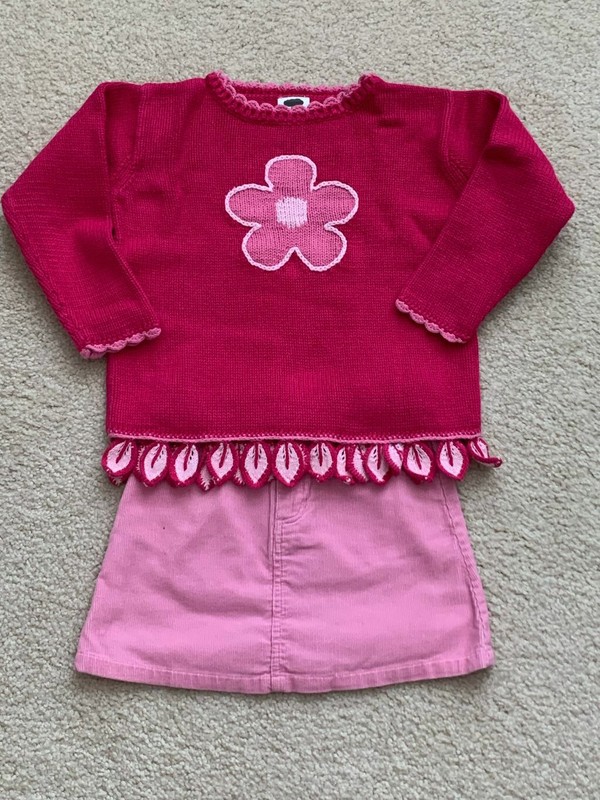 GIRL'S MULBERRIBUSH SWEATER AND SKIRT- PINK  - SIZE 5
