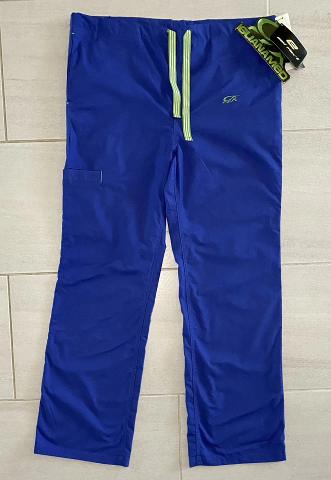 Conjunto Médico Iguana Med Mujer Azul Top Mediano y Pantalones Pequeños Foto 2 de 4