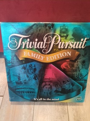 Trivial Pursuit Family Edition - Complete - Year 2000 Edition - UK Distribution