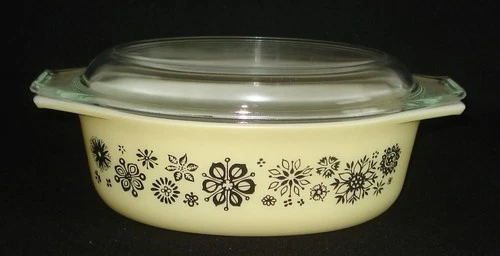 PYREX - 1 1/2 QT. - #043 Black on Yellow PRESSED FLOWERS Casserole & Lid