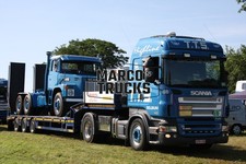 LKW Foto Scania R420 Highline Schwerlasttransporter Belgien blau T.T.S. B #k1nl