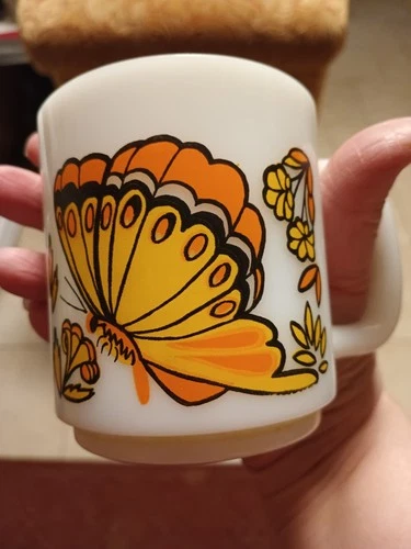 Vintage 1970's Milk Glass Flowers And Butterfly mug coffee tea a little yellowed