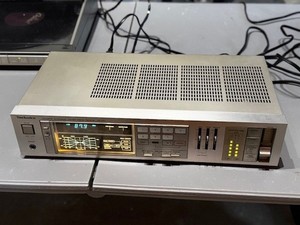Technics SA-251 Quartz Synthesizer FM/AM Stereo Receiver