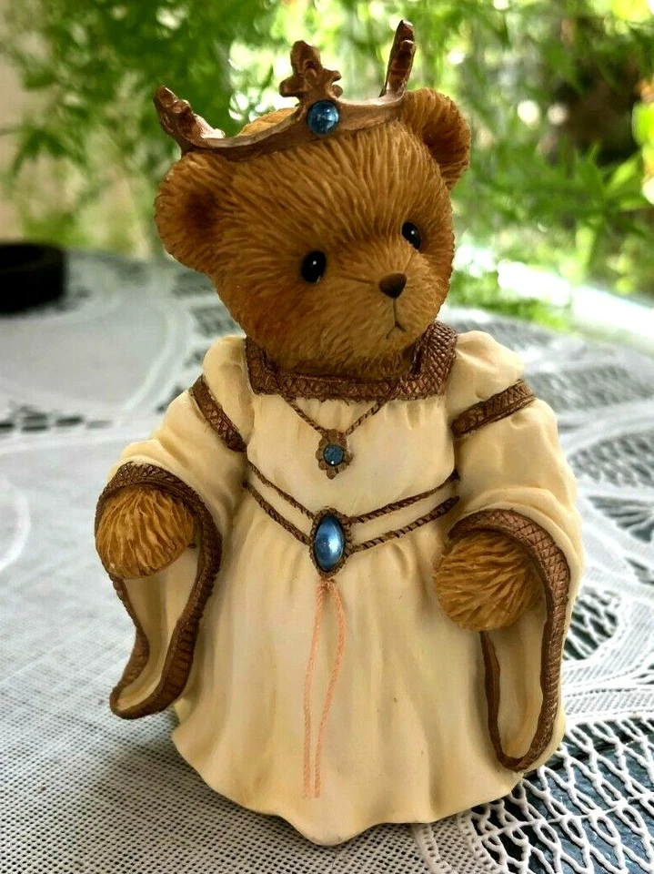 ENESCO CHERISHED TEDDIES - LEGENDS AND LORE- GUINEVERE - FRIENDS FOREVER, COME WHAT MAY