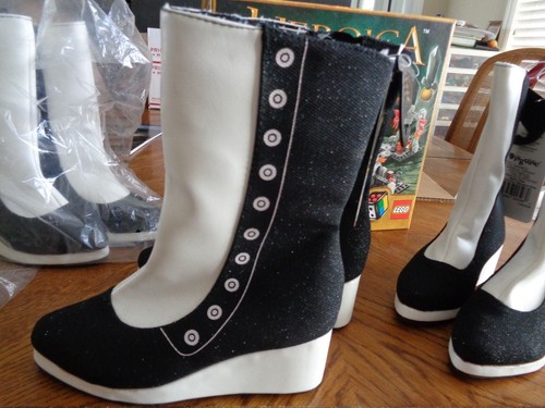 Disguise Girls Alice Through the Looking Glass Boots NWT 11/12 DRESS UP - Picture 6 of 6