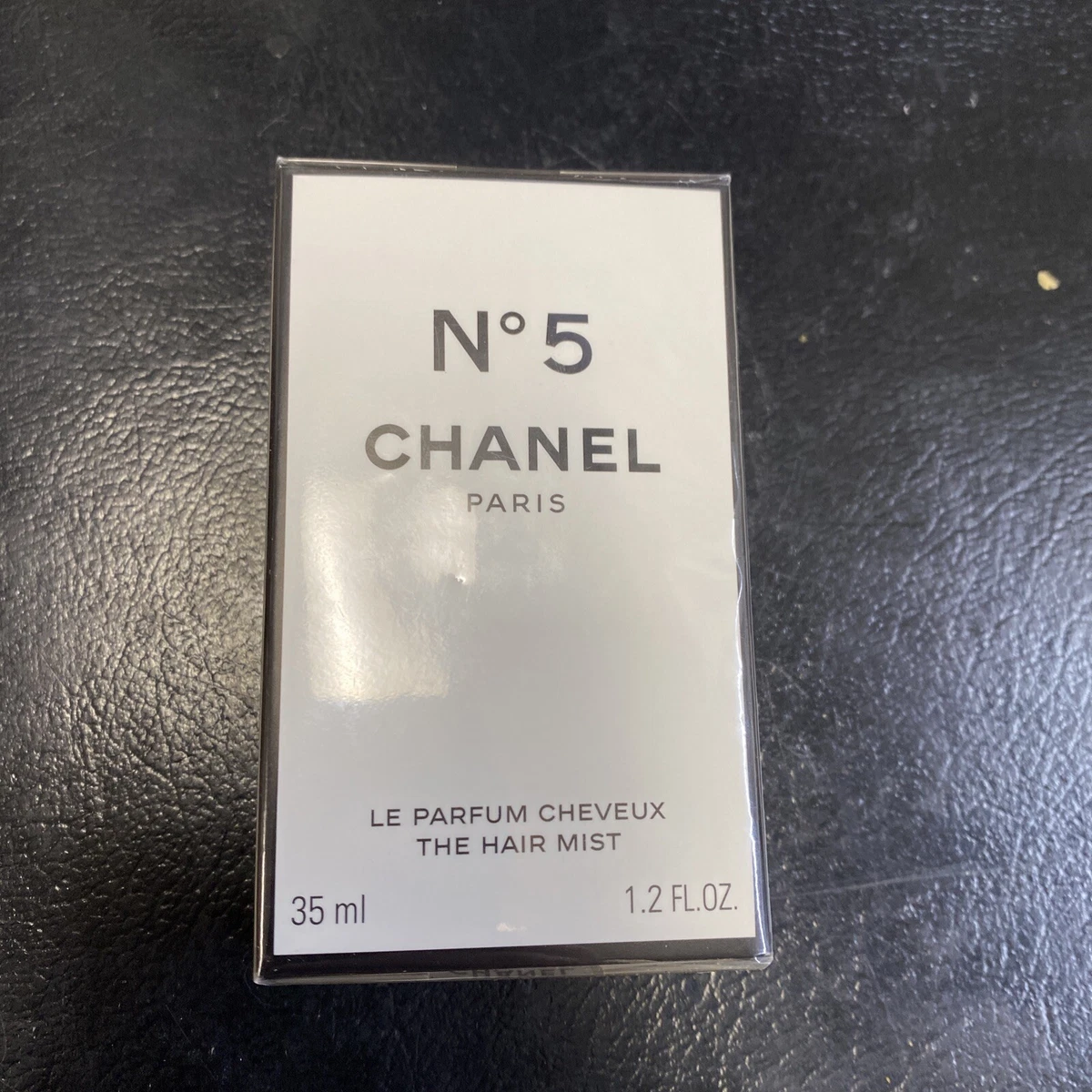 NEW CHANEL N°5 HAIR MIST REVIEW COMPARISON TO OLD FORMULA - IS IT WORTH IT  ? - LIVE 