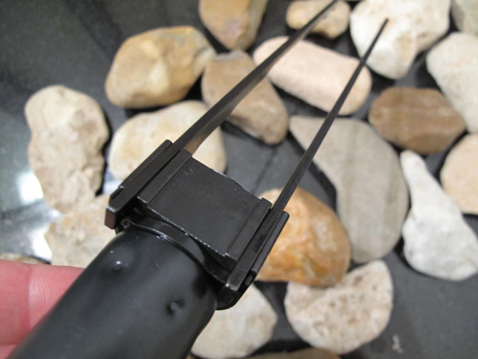 Mossberg MAGPUL 500 590 Conjunto con barras 7 3/4" Hecho en EE. UU. Guardabarros Negro + Tuerca BLAC Foto 3 de 4