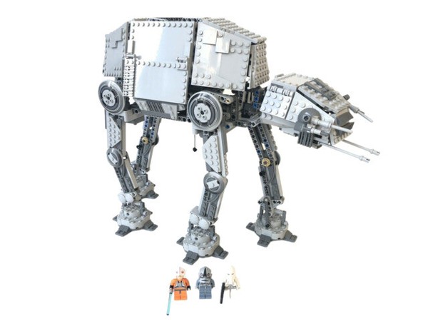 LEGO Star Wars: Motorized Walking AT-AT 