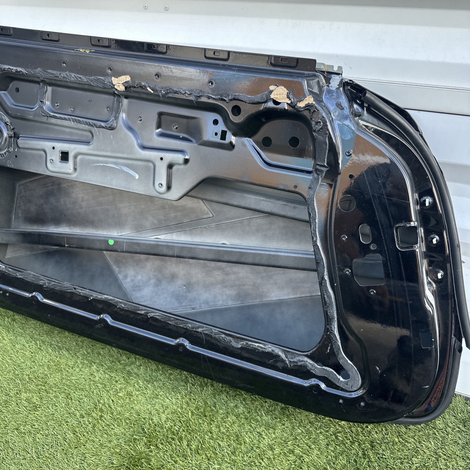 Rolls Royce Phantom Coupe Left Door Shell #D022