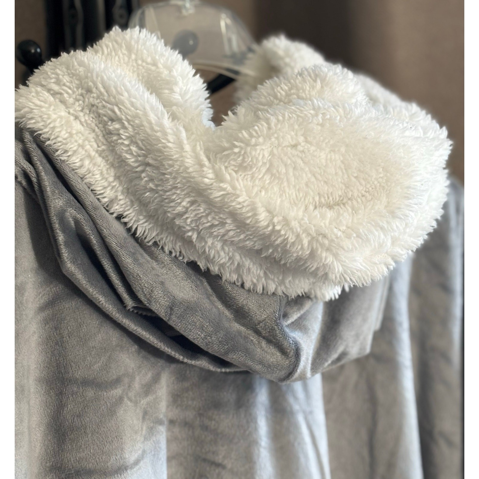 Oversized Wearable Blanket Hoodie OS image 3