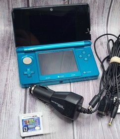 Nintendo 3DS Aqua Blue US Handheld System Game Stylus Universal & Car Charger