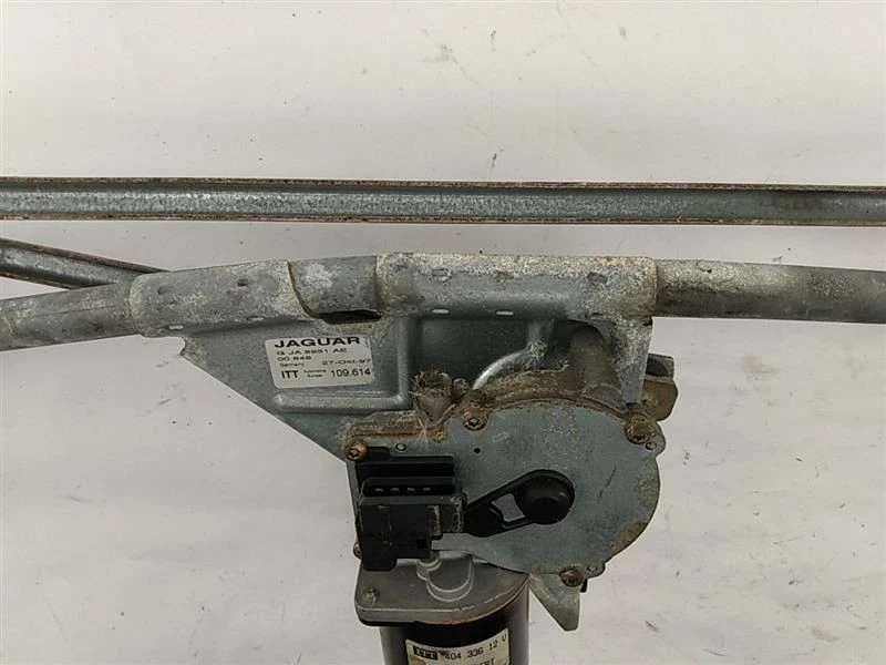 Motor y brazos de transmisión limpiaparabrisas Jaguar XKR XK8 97-06 Foto 4 de 4