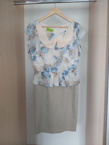 Women Green & Country Dress Beige Polyester 40 / L