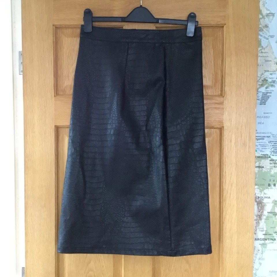 F & F BLACK FAUX LEATHER SKIRT SIZE 10 NEW ❤️ - Image 4 of 4