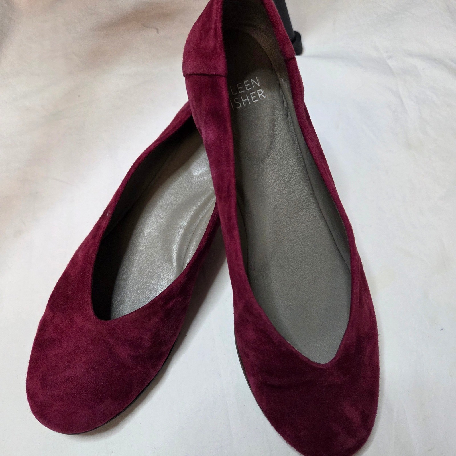 Eileen Fisher Una Soft Suede Ballet Hidden Wedge Flats Burgundy Women Size 7