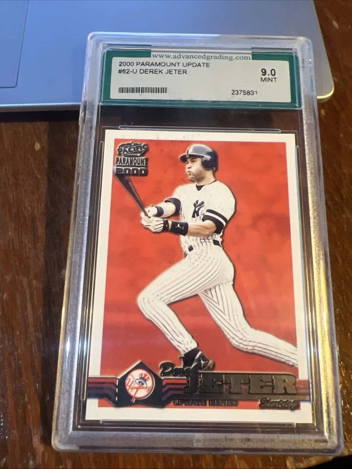 Derek Jeter 2000 Pacific Paramount Update Card #62U Advanced Grading 9.0 MINT - Image 3 of 4