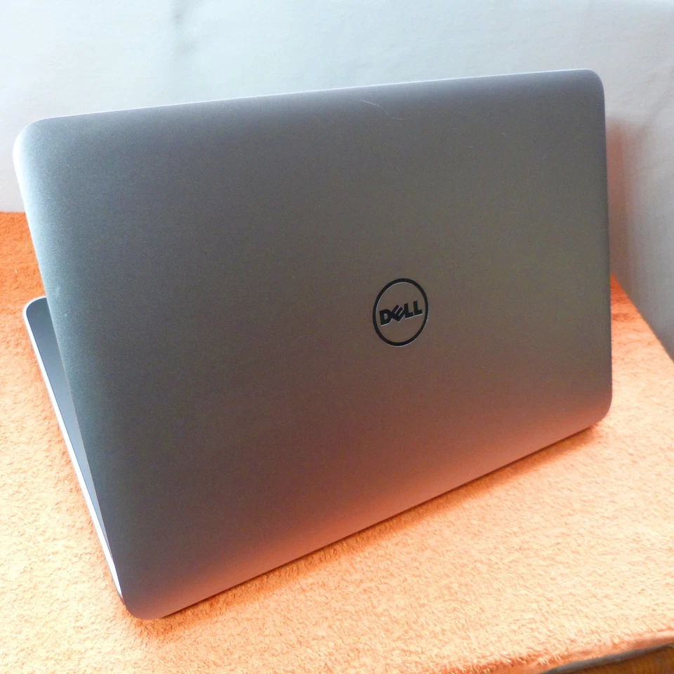 Dell M3800 15 pollici TOUCH l 8GB RAM SSD Windows 11 I tastiera problemi dife... - Immagine 2 di 4