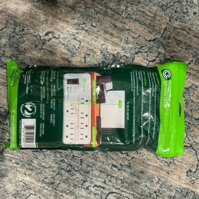 Greenlite Tier 1 Advanced 7 Outlet  Surge Protecting Power Saving Strip (1 pack)