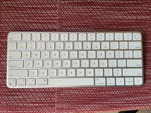 【極美品】Apple Magic Keyboard A2450 USキー配列 Apple Magic Keyboard US配列 A2450 Amazon.com: Apple Magic