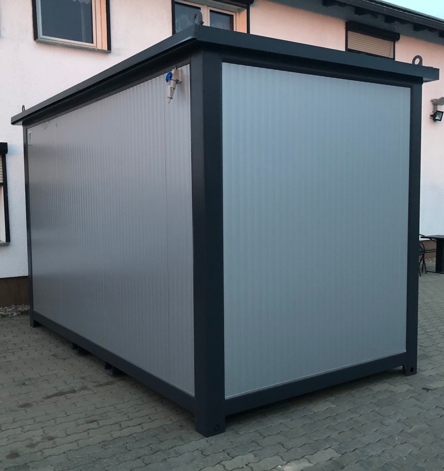 Bild 6 von 12