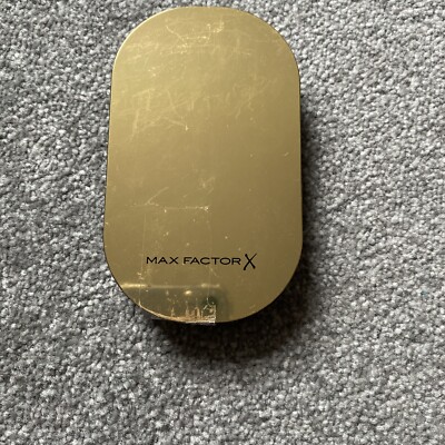 Max Factor Facefinity Compact FOUNDATION SPF 20 - 009 CARAMEL