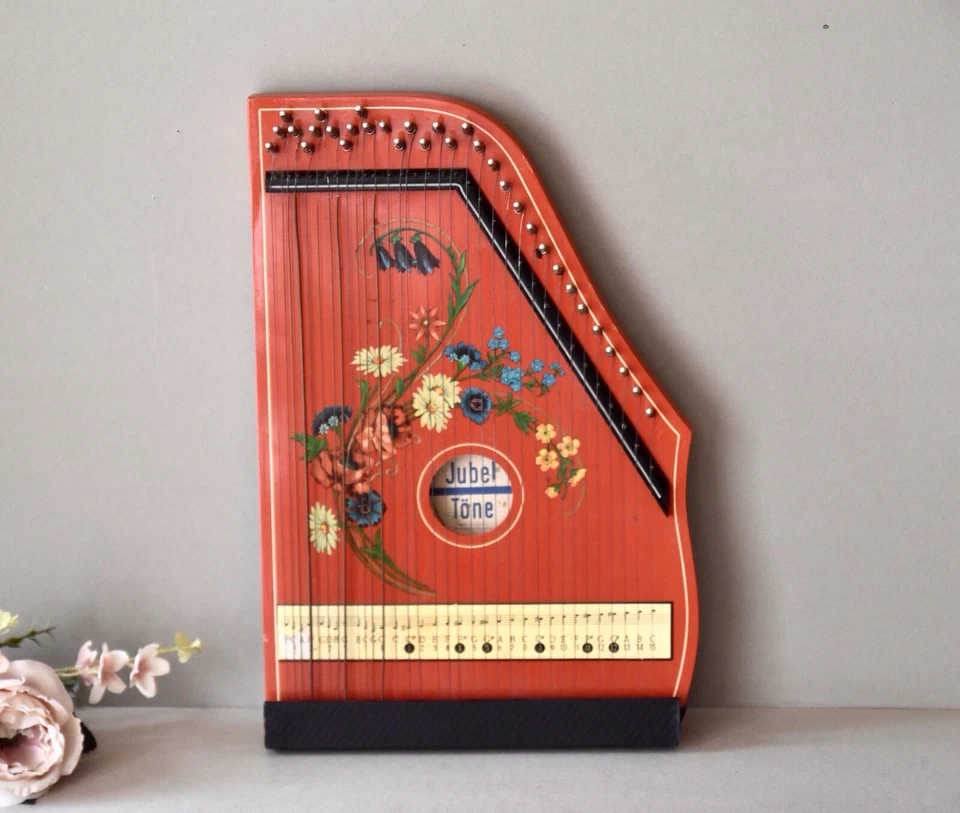 Vintage  GDR Mandolin Stringed Instrument Ziter Cymbals Gusli Gittar - Image 3 of 4