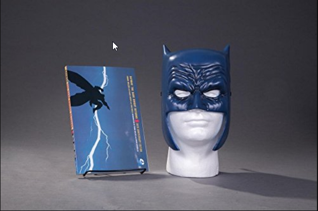 Dark Knight Returns Book & Mask Set (Batman)