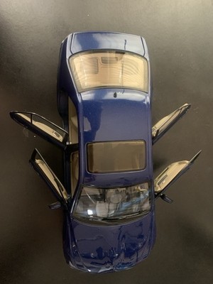 Autoart Lexus IS300 1:18 Scale Diecast Model Car Blue | eBay