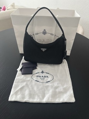 Prada Re-Edition 2000 Mini Bag aus Re-Nylon