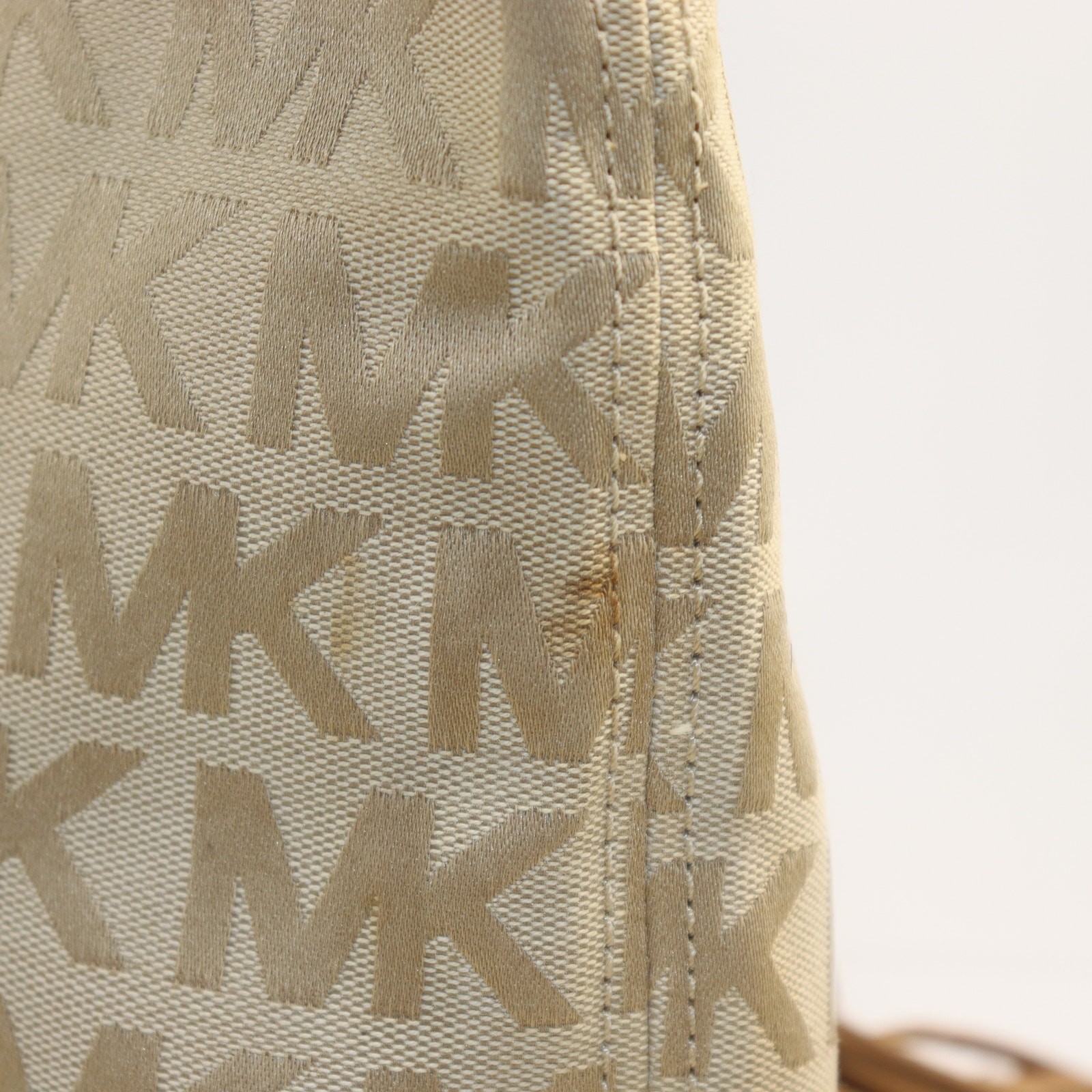 Michael Kors Camden Drawstring Crossbody — image 5