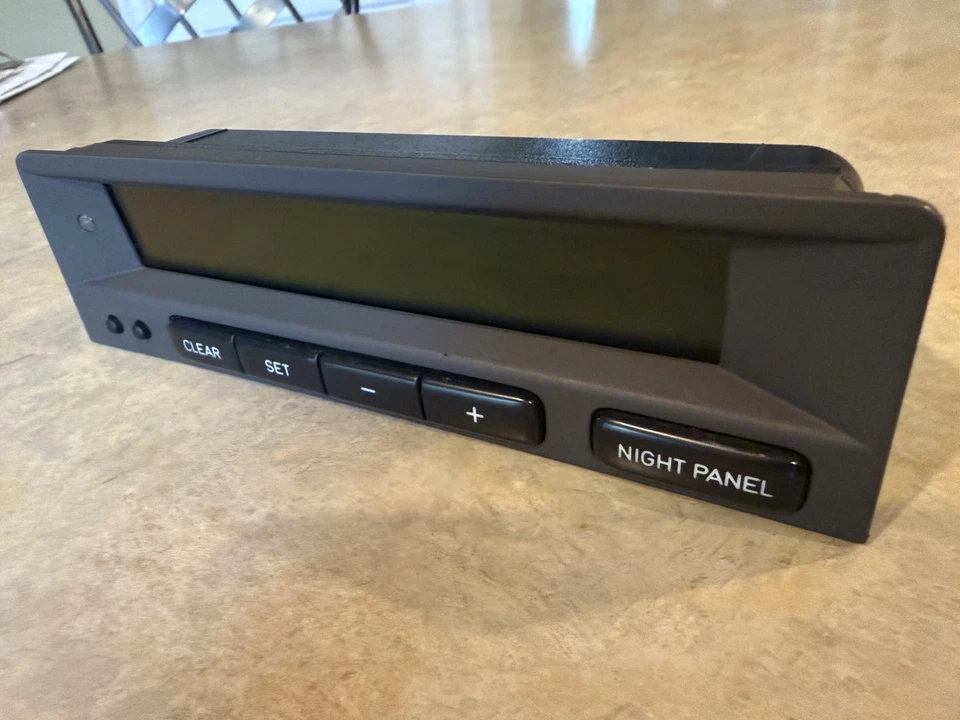 2004-2005年萨博9-5 SID信息显示控制单元面板液晶P/N 5374228  — 第 4/4 张图片