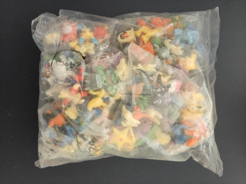 144 Pokemon Mini Figure Toys Pikachu Action Figures - Image 3 of 4