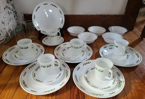 Lot Of 25 Corelle Winter Holly Days Plates Bowls Glasses Mugs Serving For 6
