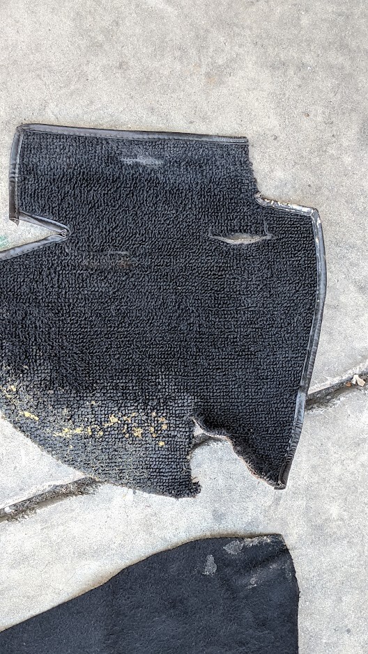 FERRARI 308 GTSi INTERIOR BLACK CARPET REAR TRUNK CARPET