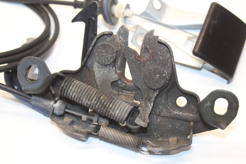 1997 - 2004 INFINITI QX4 HOOD LOCK LATCH & REALEASE HANDLE OEM - Image 3 of 4