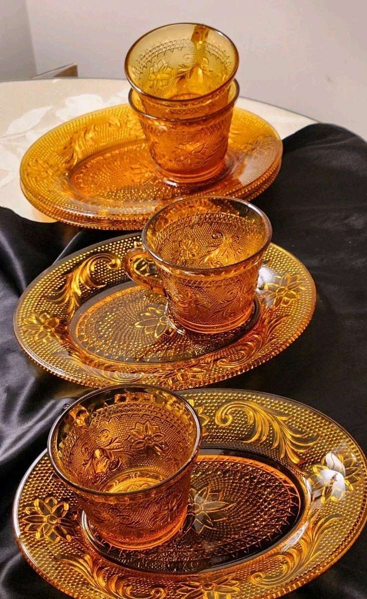 Vintage Set of 4 Tiara Amber Glass Oval Sanck Plates & Cups