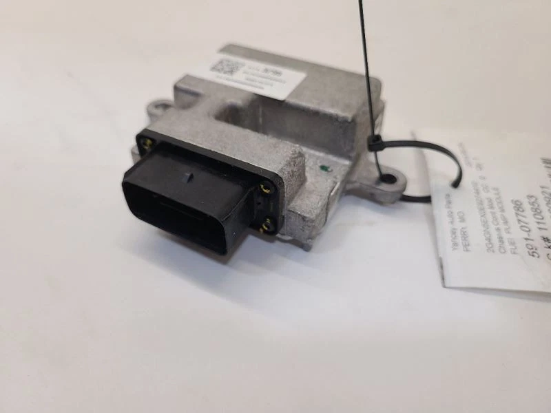 13-14 CHEVROLET CAPTIVA SPORT Fuel Pump Module LH Rear Compartment - Image 3 of 4