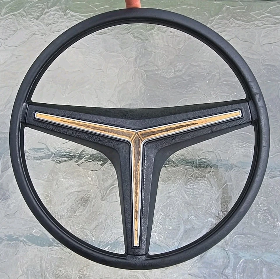 1971 1972 1973 Buick Riviera Lasabre Electra Black Steering Wheel 9752507 - Image 3 of 4