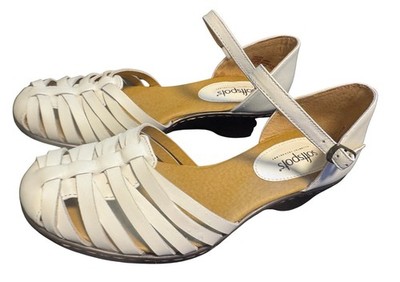 SOFTSPOTS US Size 6 1/2 White Leather Tatianna Huarache Sandals Memory Foam