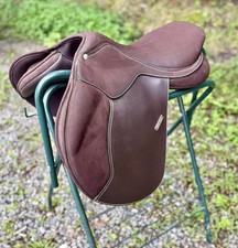 Wintec 500 Closed Contact English Saddle 16.5...