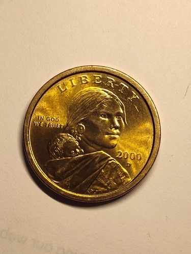 RARE- NO EDGE WRITING 2000 D SACAGAWEA ONE DOLLAR COIN US LIBERTY GOLD COLOR- - Picture 4 of 4